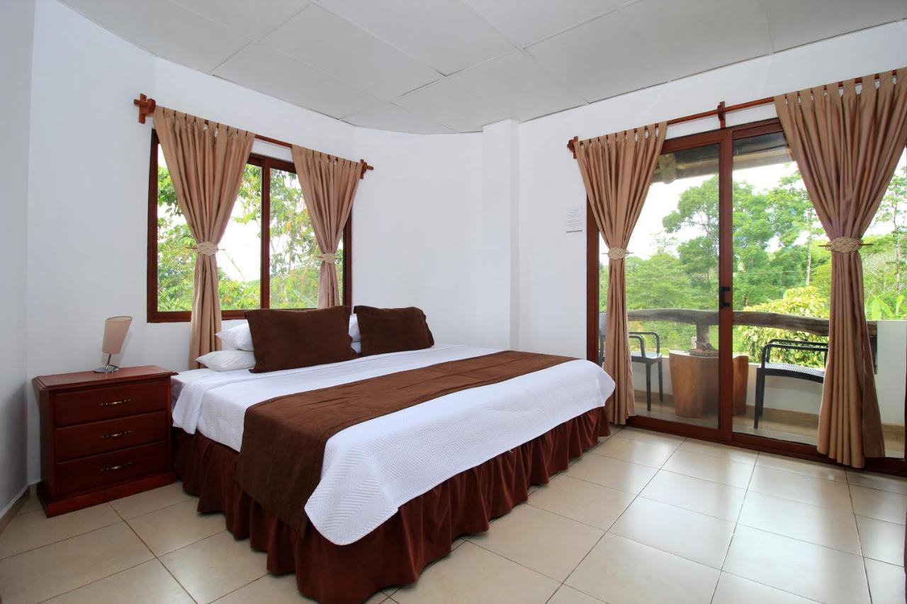 Natura Gardens Galapagos Bellavista  外观 照片