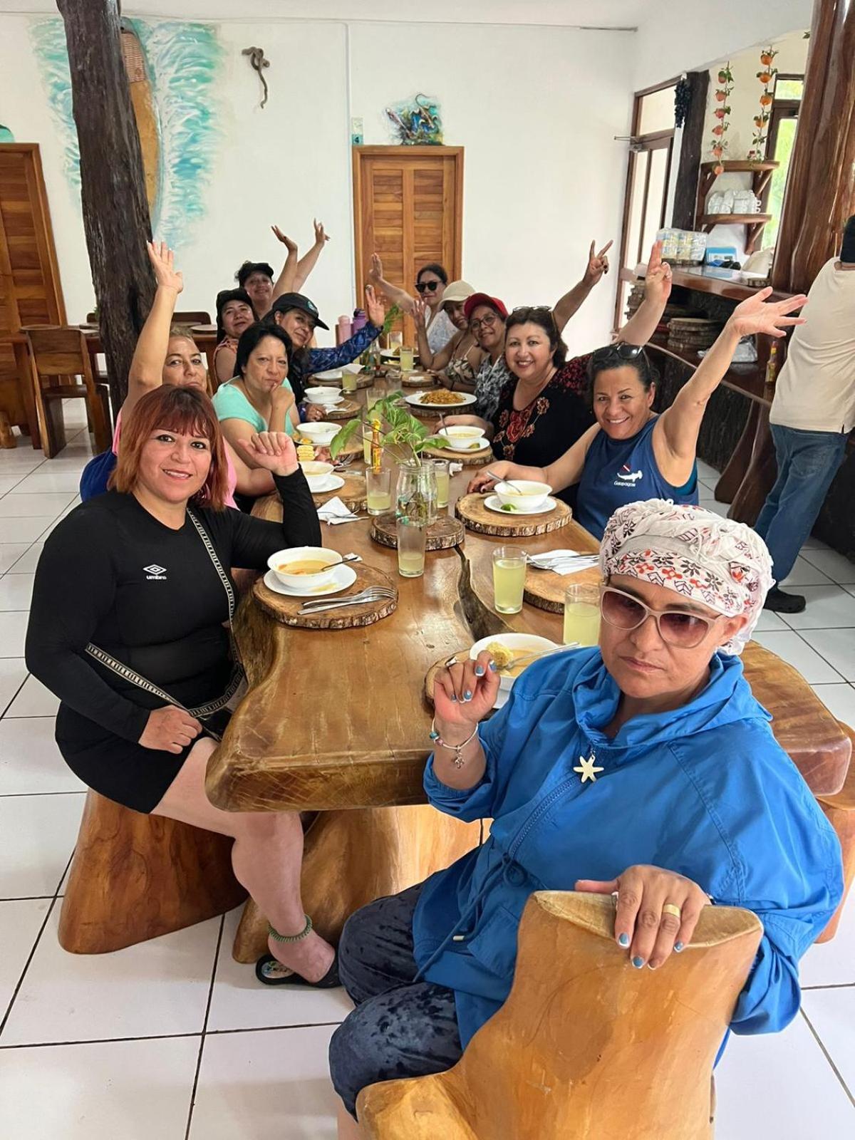 Natura Gardens Galapagos Bellavista  外观 照片