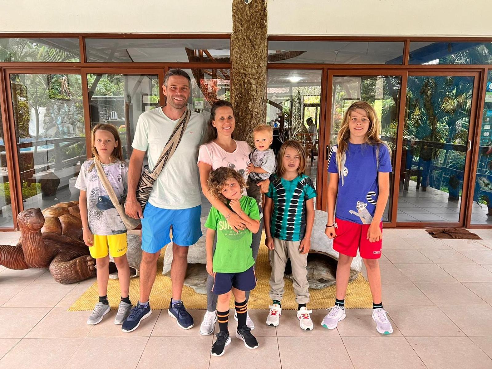 Natura Gardens Galapagos Bellavista  外观 照片