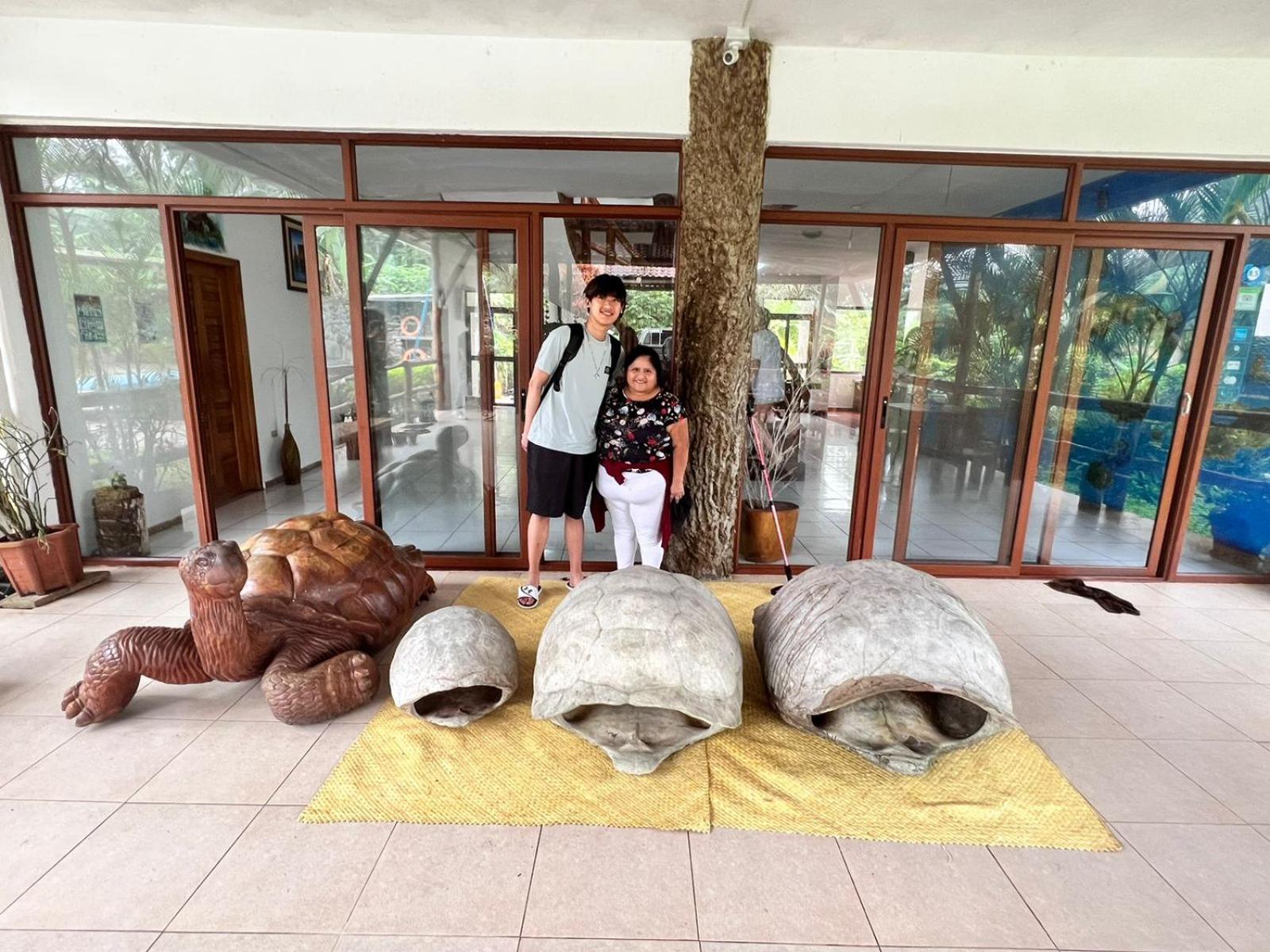 Natura Gardens Galapagos Bellavista  外观 照片