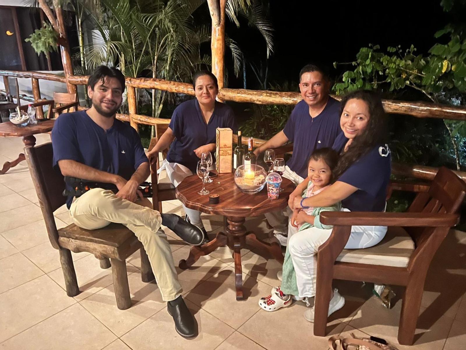 Natura Gardens Galapagos Bellavista  外观 照片